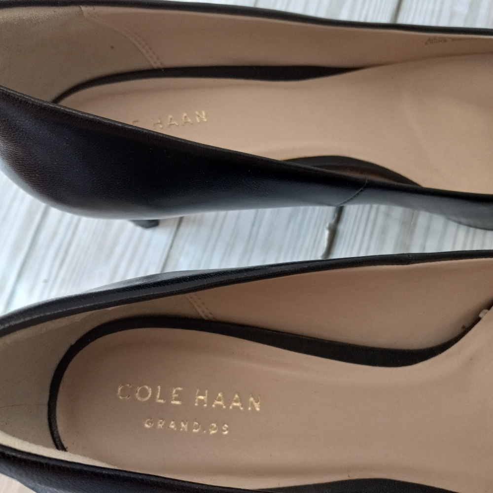 Cole Haan Classic Leather Heel Pump - Picture 6 of 9